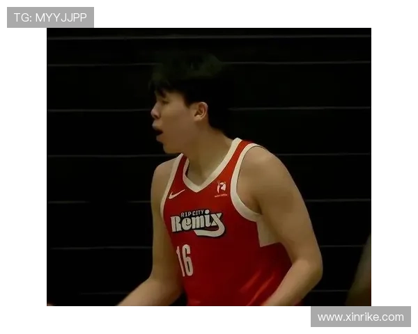 杨瀚森15+9+5遭肘击 混音罚球绝杀太阳 杨瀚森15+9+5遭肘击 混音罚球绝杀太阳